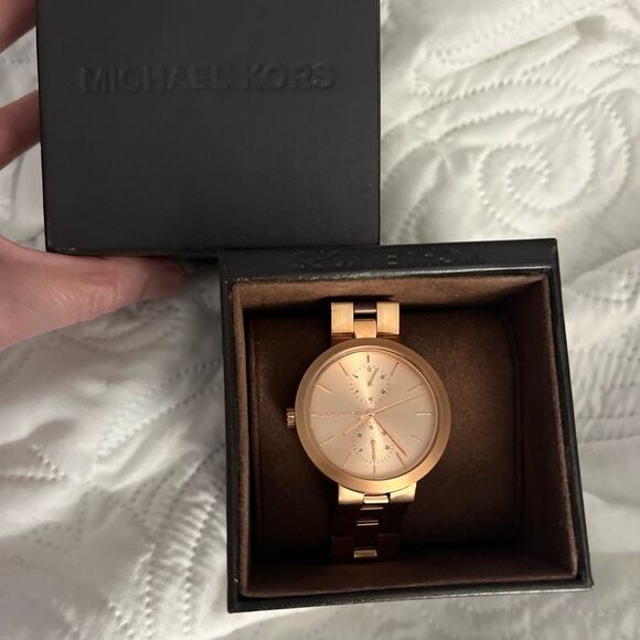Michael Kors Garner Rose Gold-tone
Ladies Watch MK6409 - Picture 11 of 11